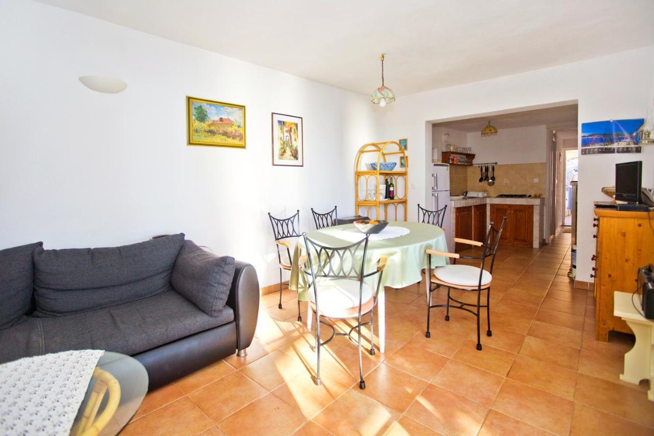 Seaside Secluded Apartments Cove Tvrdni Dolac, Hvar - 4008 Gdinj 외부 사진